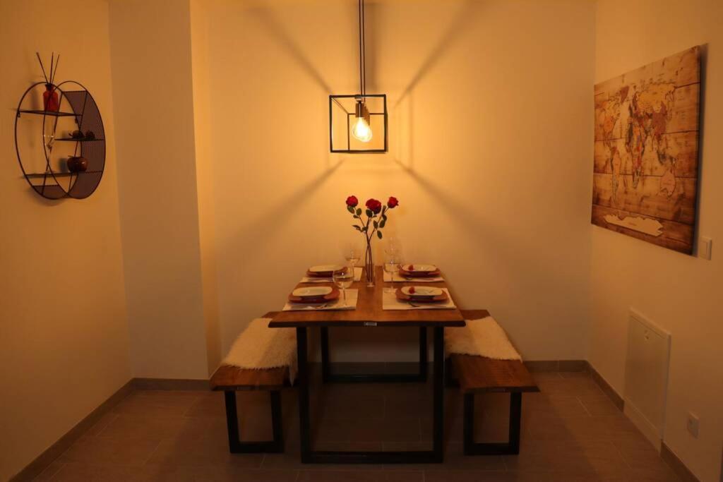 וינה Luxury Design Apartment מראה חיצוני תמונה